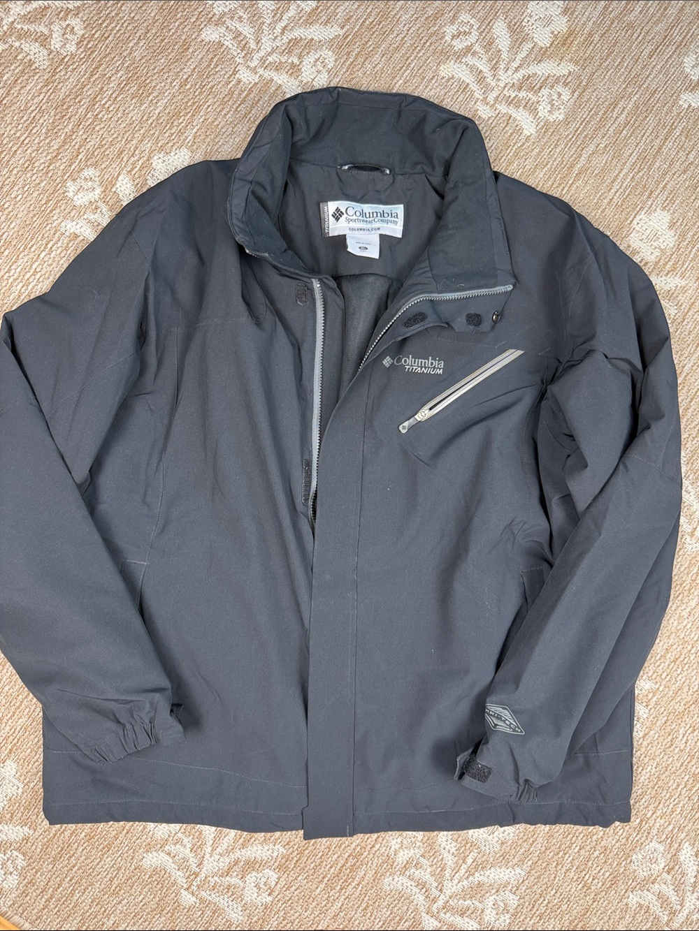 Columbia Titanium Men's Black Rain Jacket